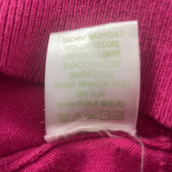 Lilly Pulitzer XS Thin Raspberry Sweater - Picture 7 of 7